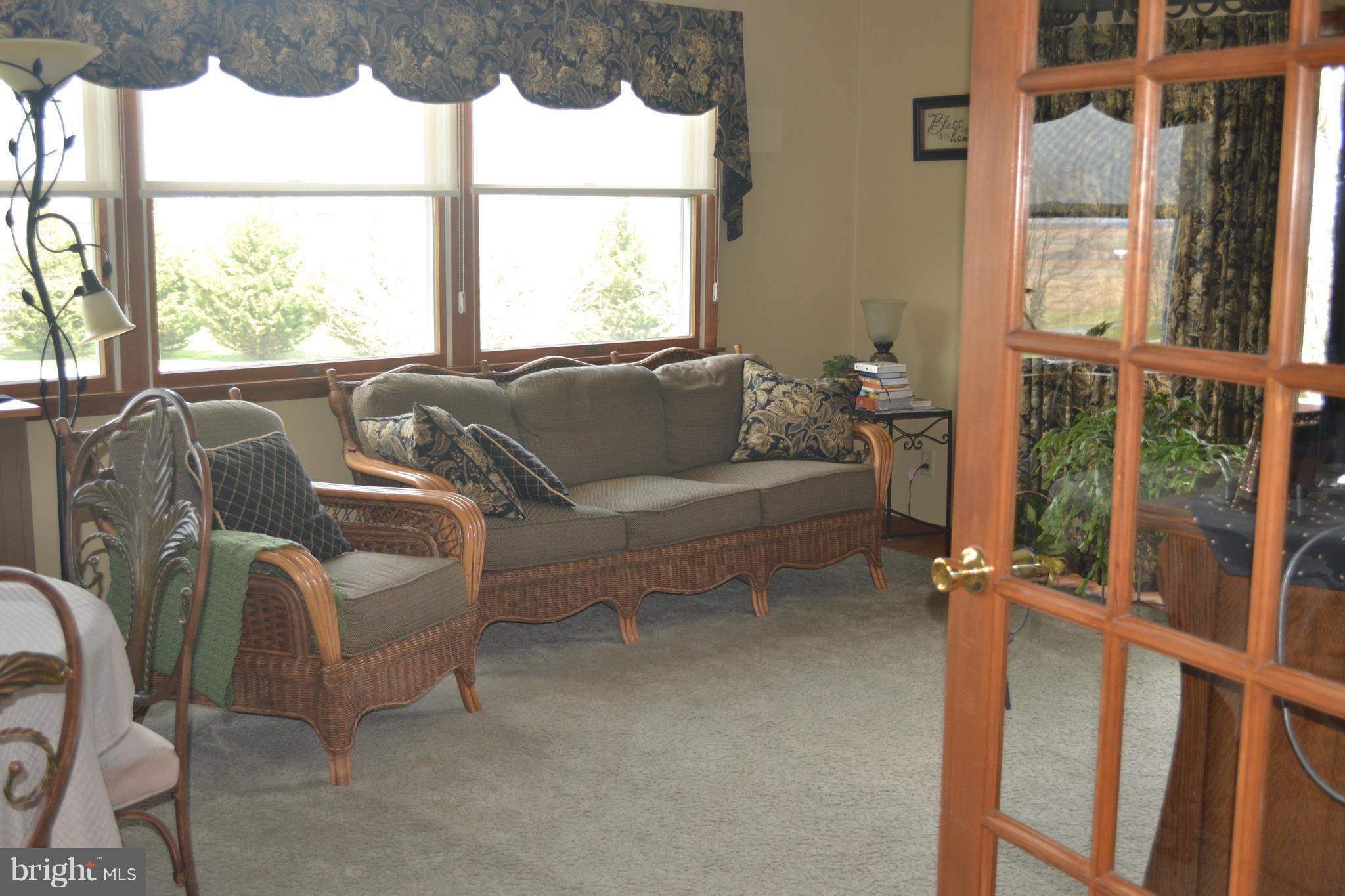 7241 Slabtown Road Waynesboro, PA 17268 - Photo 3 of 20 Sunroom