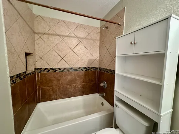 $1,800 | 11019 Dublin Place, San Antonio, TX 78254