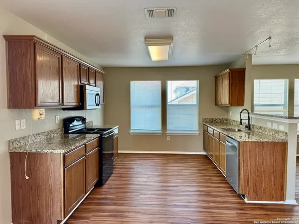 $1,800 | 11019 Dublin Place, San Antonio, TX 78254