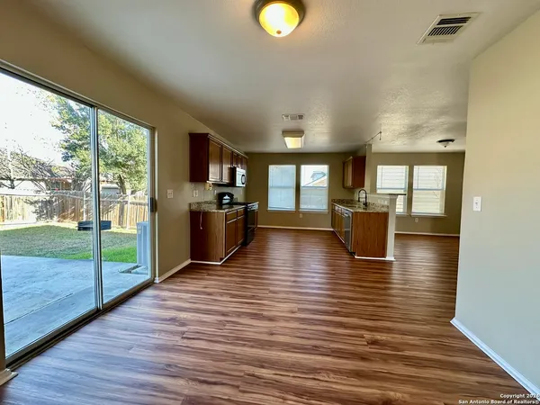 $1,800 | 11019 Dublin Place, San Antonio, TX 78254