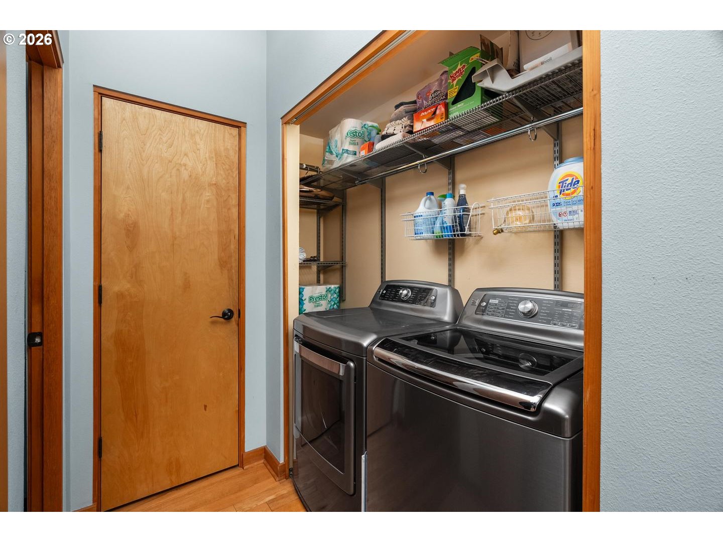 5047 Southwest View Point Terrace, Unit C Portland, OR 97239 - Photo 16 of 38 a close view of a stove top oven
