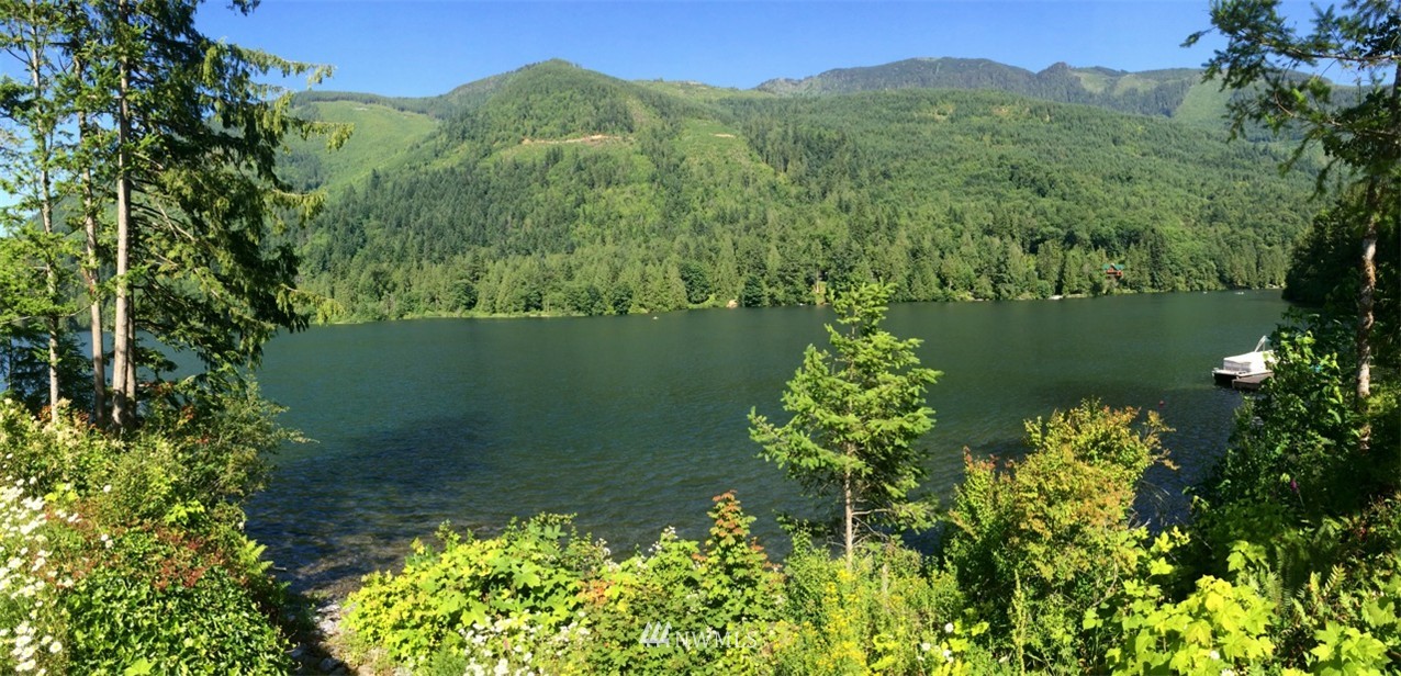 92-xx Silver Lake Road Sumas, WA 98295 - Photo 1 of 6
