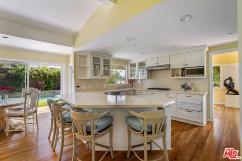 $11,925 | 1336 Bienveneda Avenue, Pacific Palisades, CA 90272