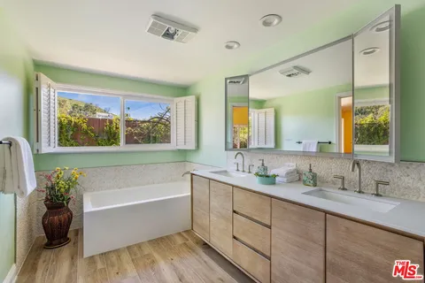 $11,925 | 1336 Bienveneda Avenue, Pacific Palisades, CA 90272