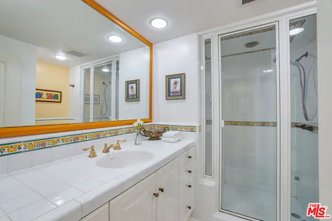 $11,925 | 1336 Bienveneda Avenue, Pacific Palisades, CA 90272