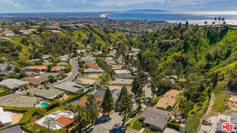 $11,925 | 1336 Bienveneda Avenue, Pacific Palisades, CA 90272