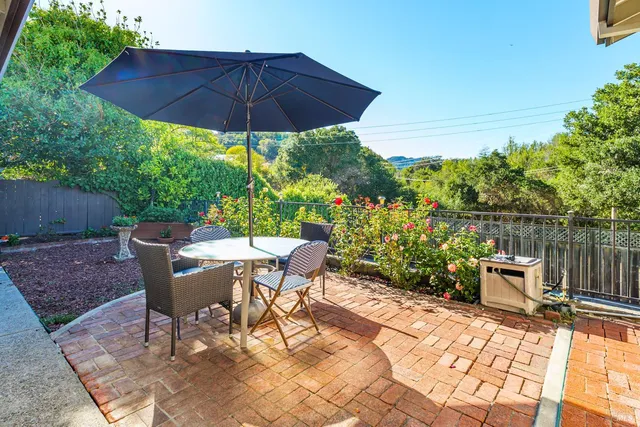 $1,525,000 | 92 Upper Oak Drive, San Rafael, CA 94903