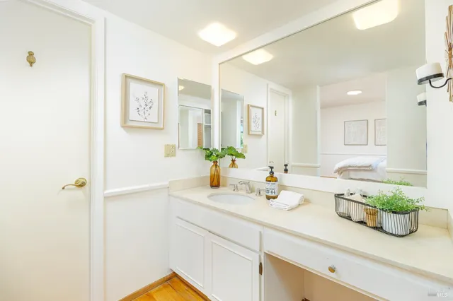 $1,525,000 | 92 Upper Oak Drive, San Rafael, CA 94903