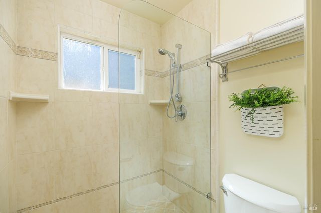 $1,525,000 | 92 Upper Oak Drive, San Rafael, CA 94903