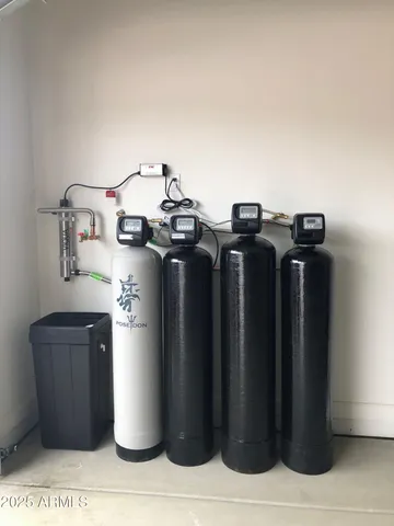 a view of a house with a outdoor space