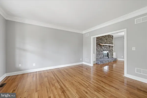 $3,200 | 102 Bramble Court, Winchester, VA 22602