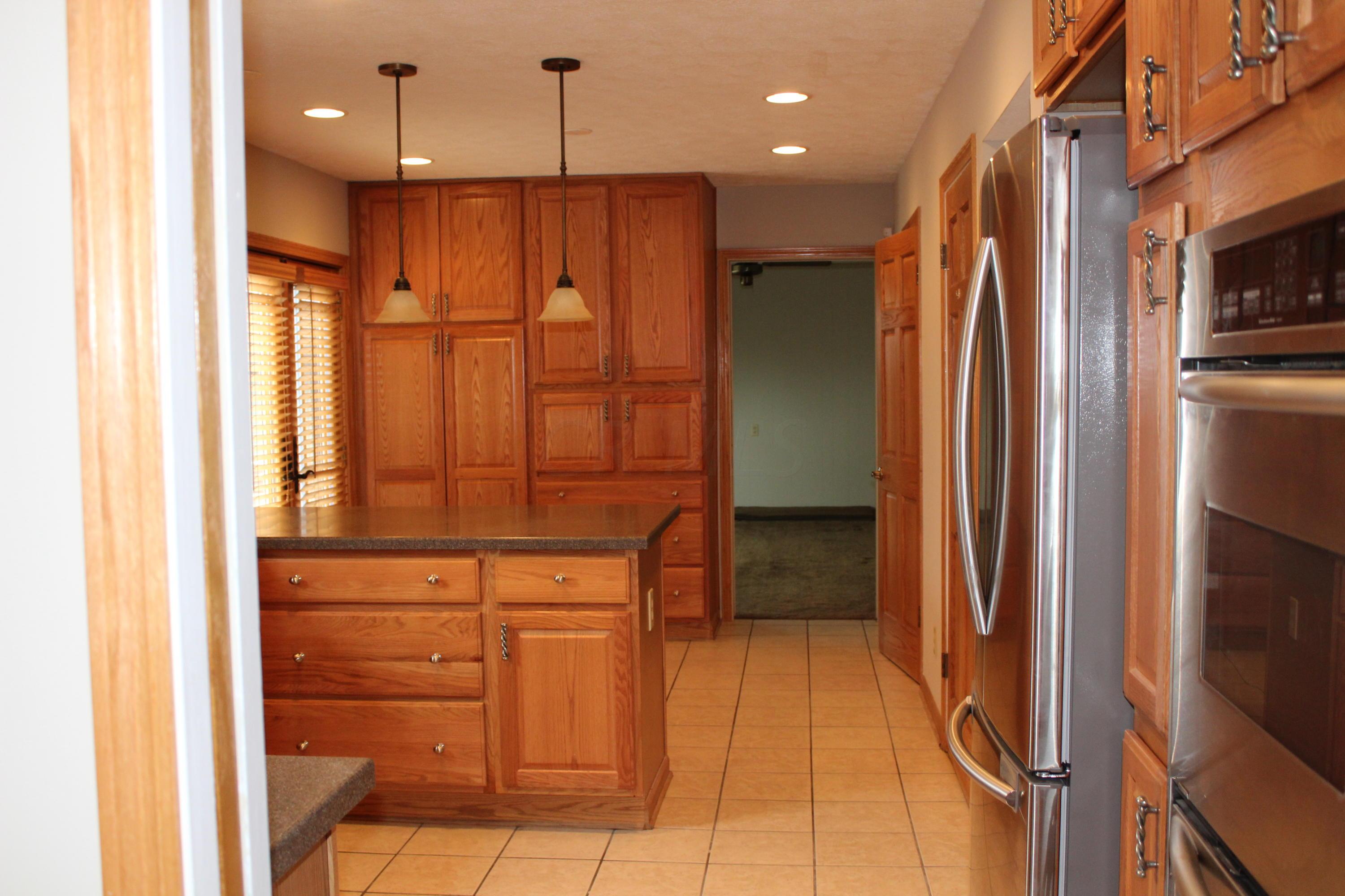 1818 Kenwick Road Columbus, OH 43209 - Photo 13 of 50