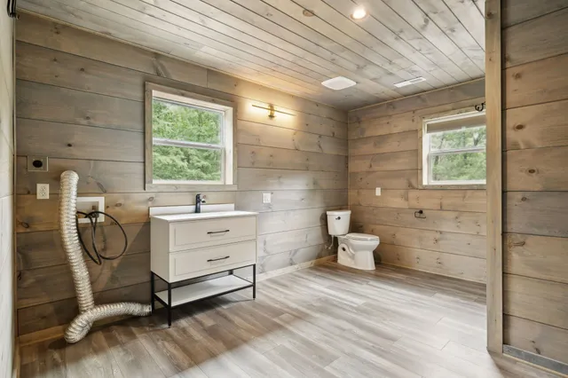 $1,100,000 | 1785 St Johns Road, Lascassas, TN 37085