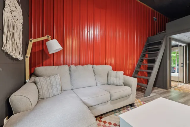 $1,100,000 | 1785 St Johns Road, Lascassas, TN 37085