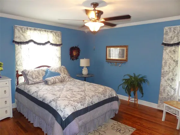 $429,500 | 1408 South China Street, Brady, TX 76825