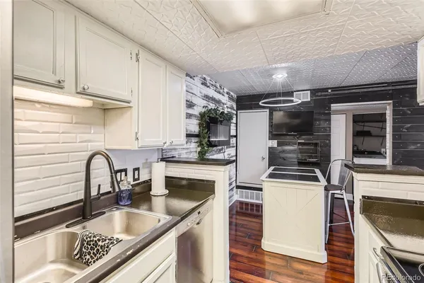 $215,000 | 4400 South Quebec Street, Unit 101N, Denver, CO 80237