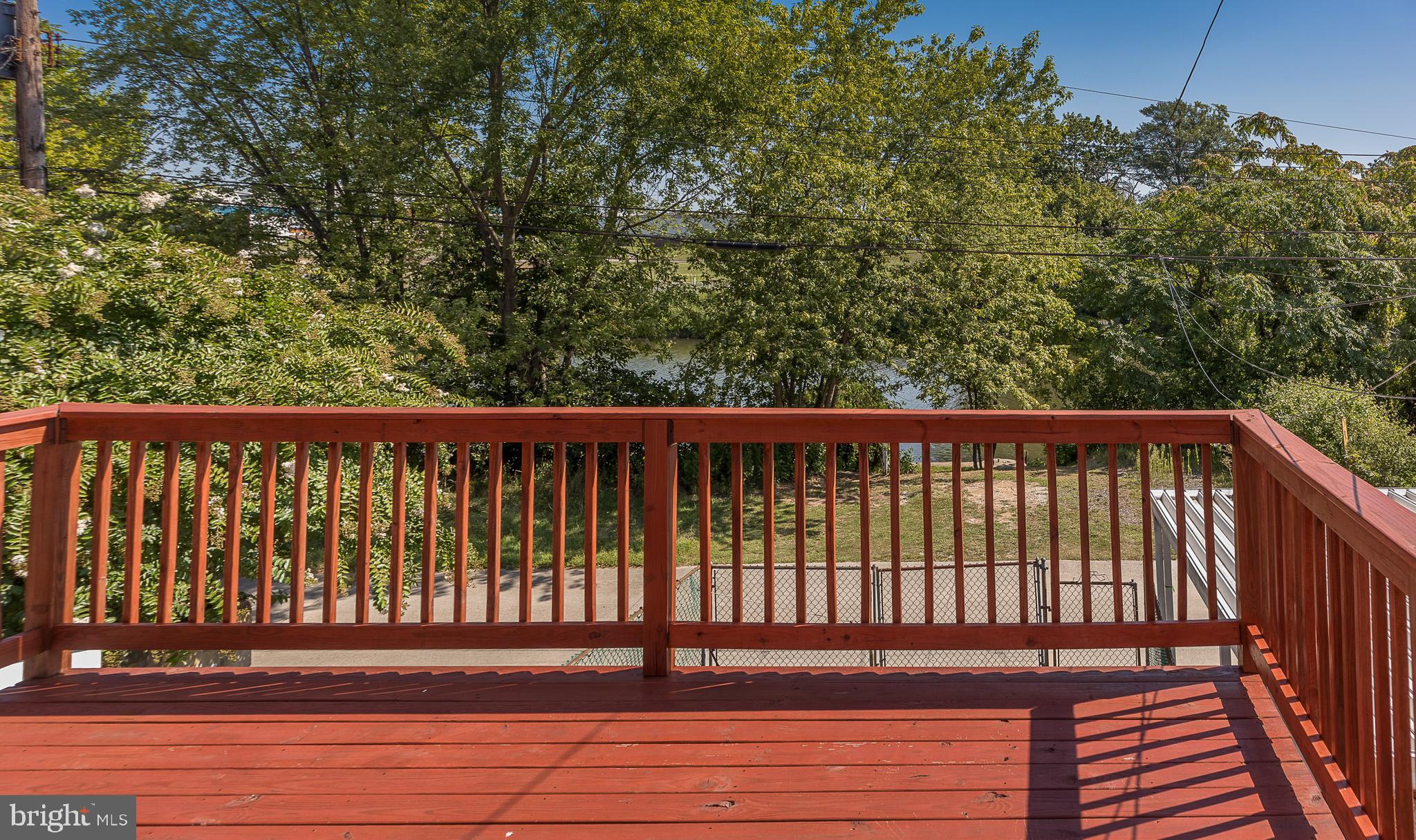 323 Dark Head Road Baltimore, MD 21220 - Photo 14 of 43 Deck