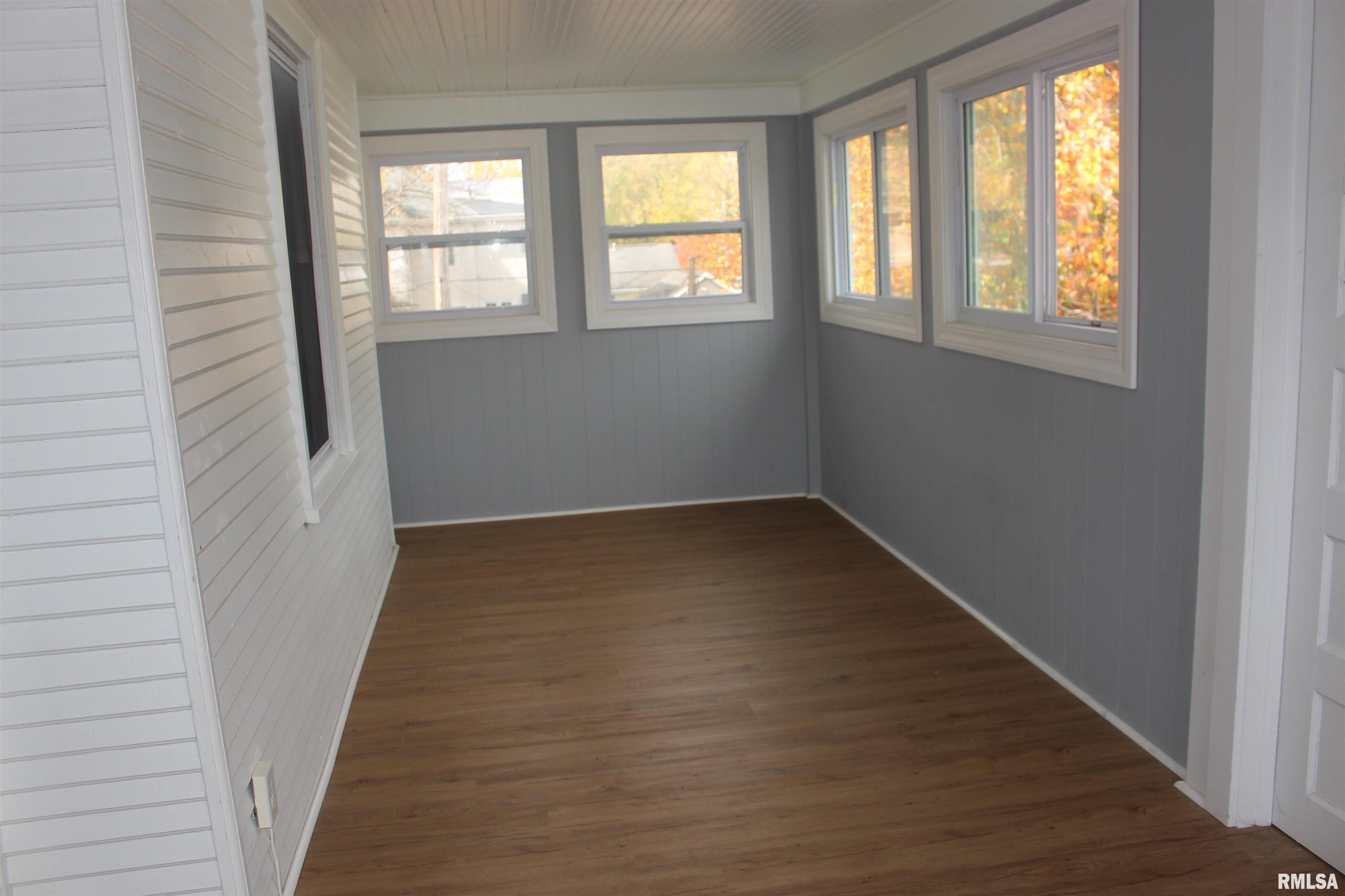 930 West State Street Jacksonville, IL 62650 - Photo 34 of 51