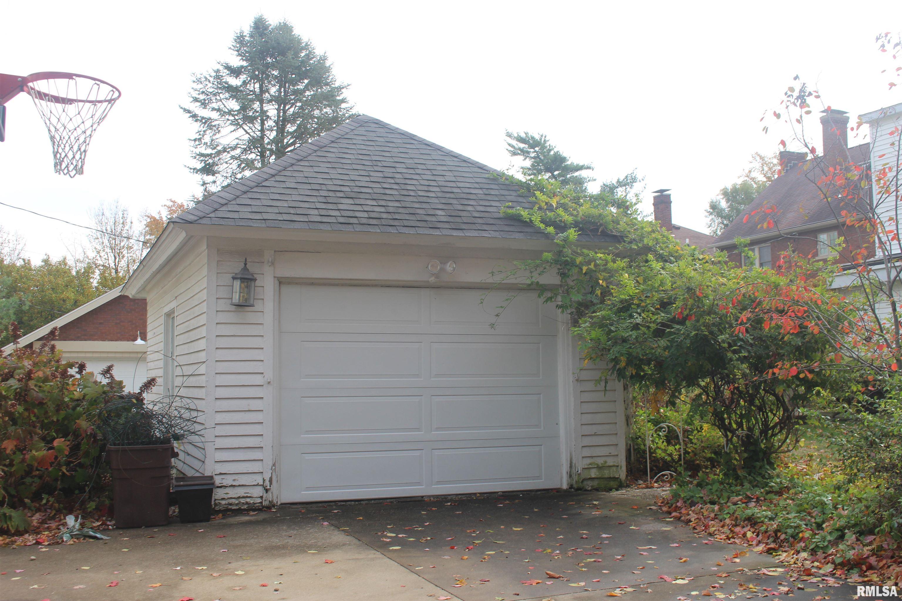 930 West State Street Jacksonville, IL 62650 - Photo 43 of 51