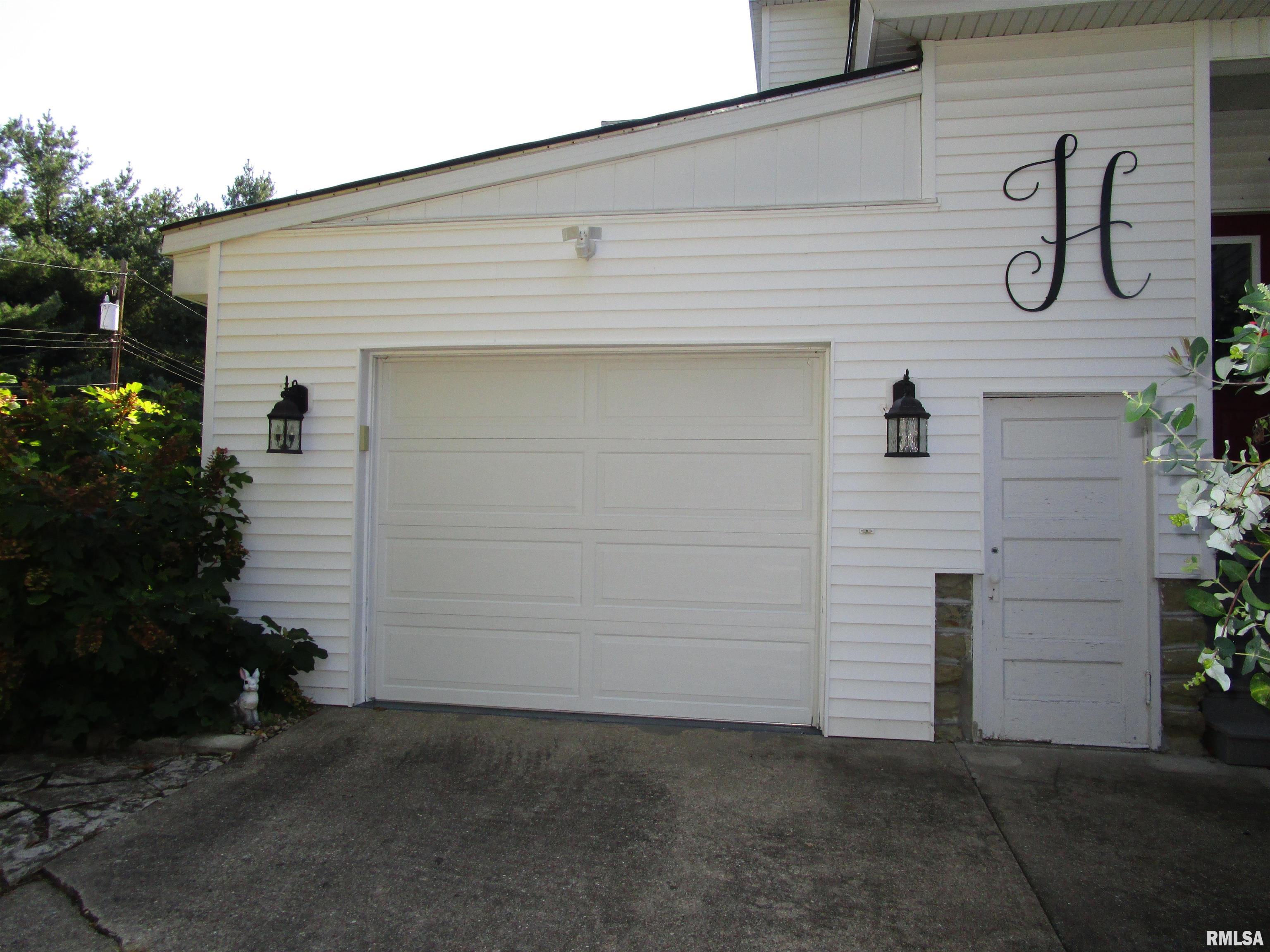 930 West State Street Jacksonville, IL 62650 - Photo 48 of 51