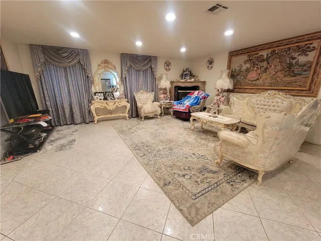 $1,248 | 8009 Rose Street, Paramount, CA 90723