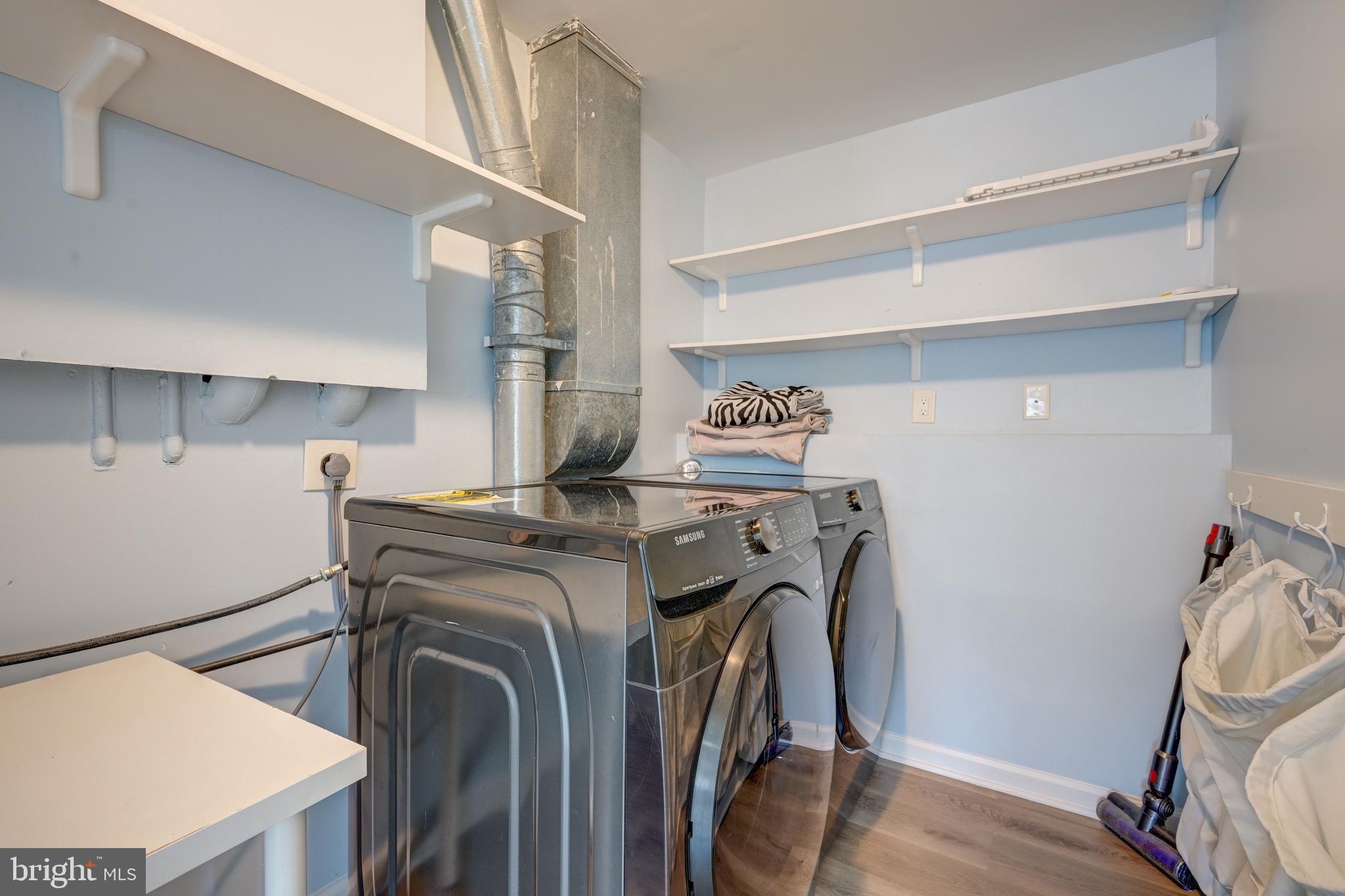 6495 Wesley Lane Elkridge, MD 21075 - Photo 25 of 37 a utility room with dryer and washer