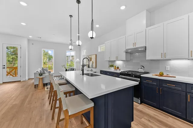 $2,350 | 3903 Pinemont Drive, Unit A, Houston, TX 77018