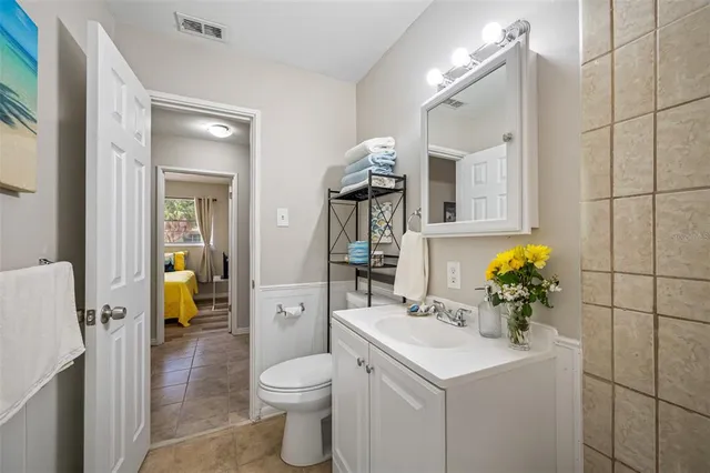 $2,600 | 4704 West Wyoming Avenue, Tampa, FL 33616