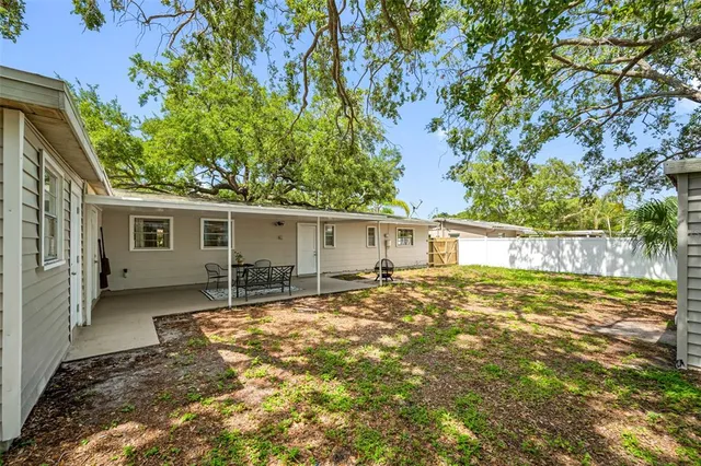 $2,600 | 4704 West Wyoming Avenue, Tampa, FL 33616