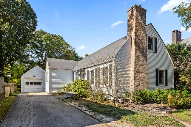 $3,975 | 1380 Cavell Avenue, Highland Park, IL 60035