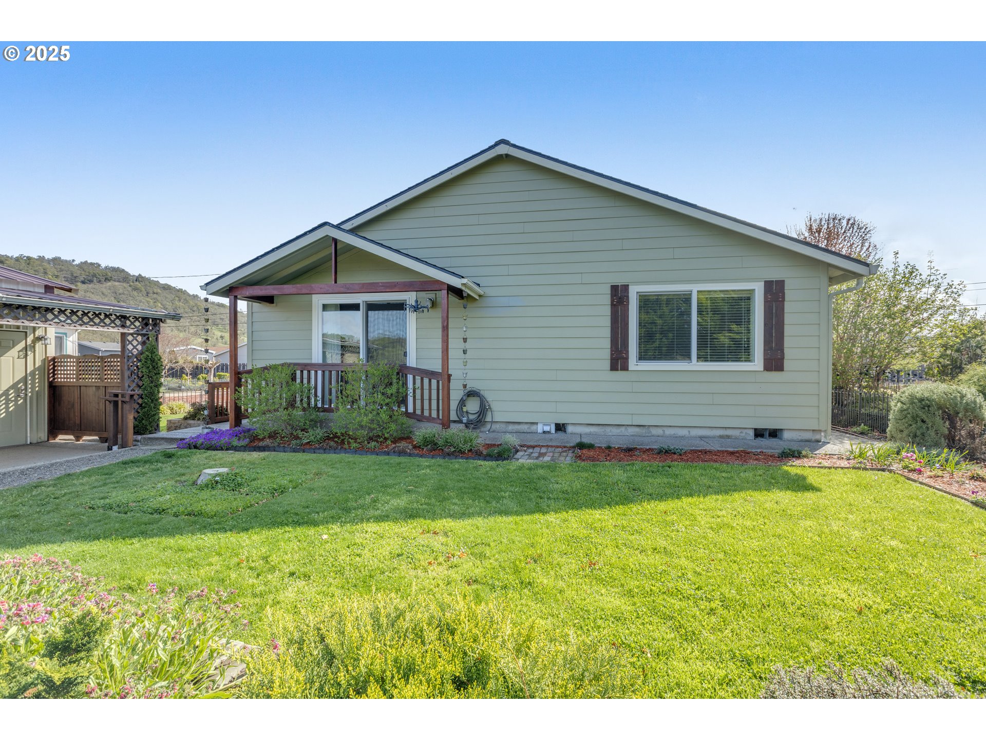 700 Little Valley Road Roseburg, OR 97471 - Photo 35 of 41 Gallery Image 35