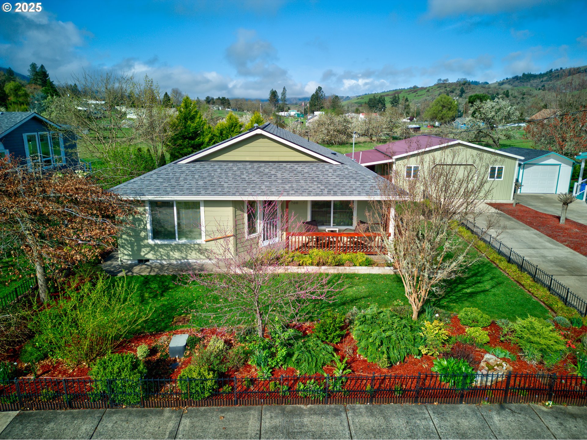 700 Little Valley Road Roseburg, OR 97471 - Photo 38 of 41 Gallery Image 38