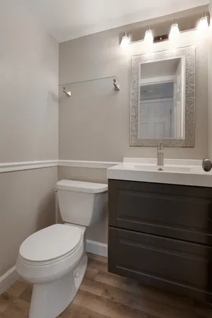 $2,850 | 215 Half Moon Circle, Aurora, IL 60504