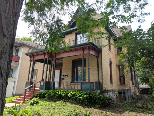 $574,500 | 2106 Elliot Avenue, Minneapolis, MN 55404