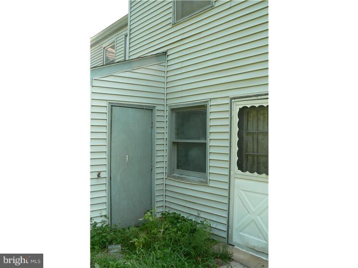 148 Spruance Road Dover, DE 19901 - Photo 5 of 6 Exterior Back
