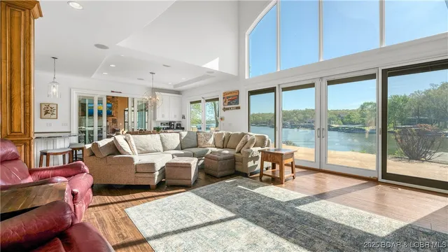 $2,200,000 | 394 Woodland Heights Road, Sunrise Beach, MO 65079