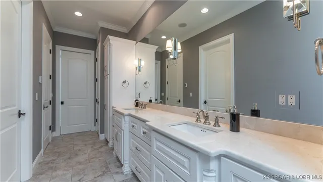 $2,200,000 | 394 Woodland Heights Road, Sunrise Beach, MO 65079