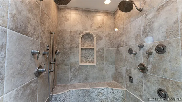 $2,200,000 | 394 Woodland Heights Road, Sunrise Beach, MO 65079