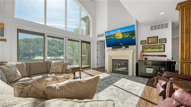 $2,200,000 | 394 Woodland Heights Road, Sunrise Beach, MO 65079