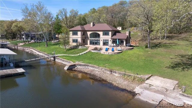 $2,200,000 | 394 Woodland Heights Road, Sunrise Beach, MO 65079