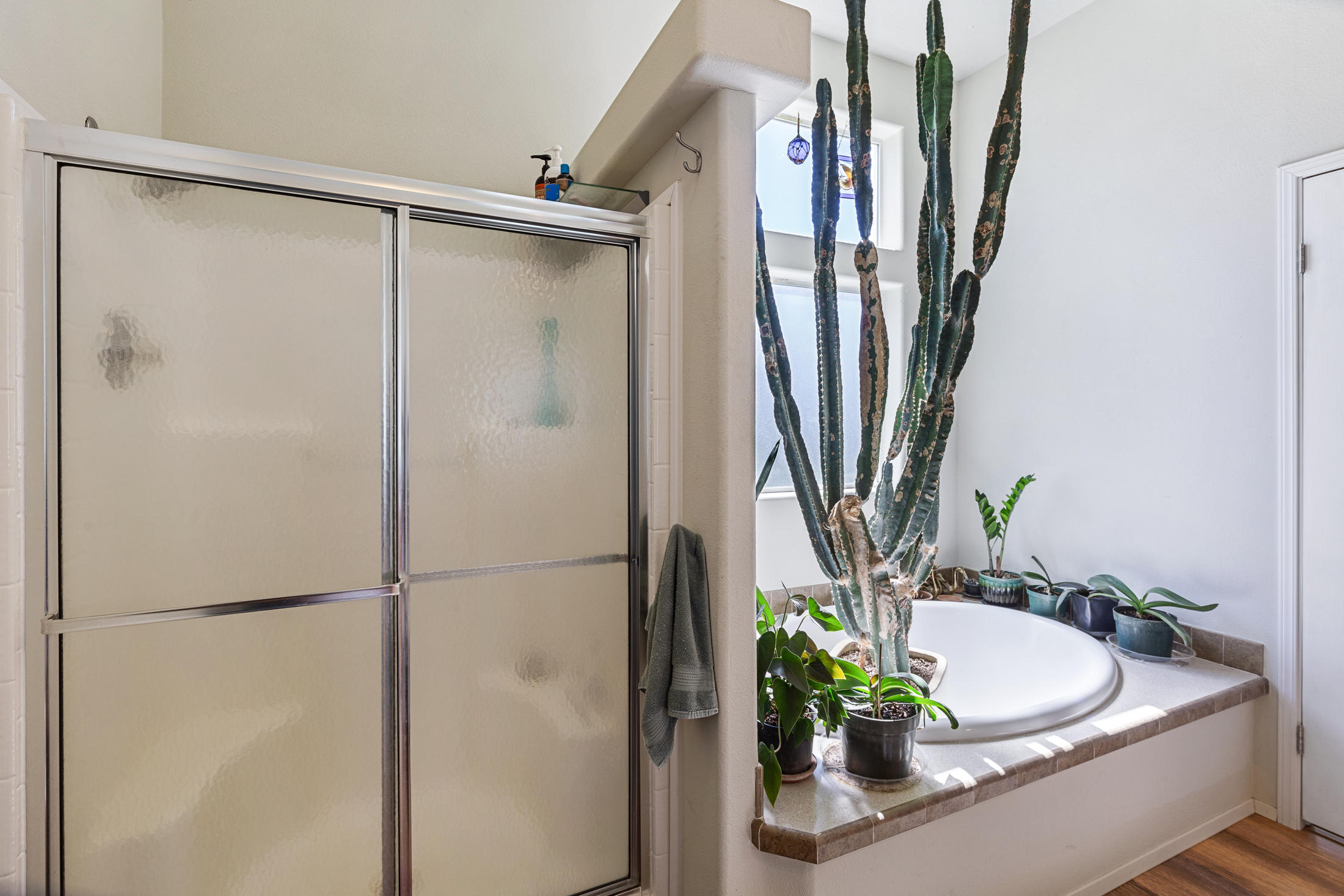 4550 Holland Loop Road Cave Junction, OR 97523 - Photo 20 of 39 a bathroom with a bathtub and a sink