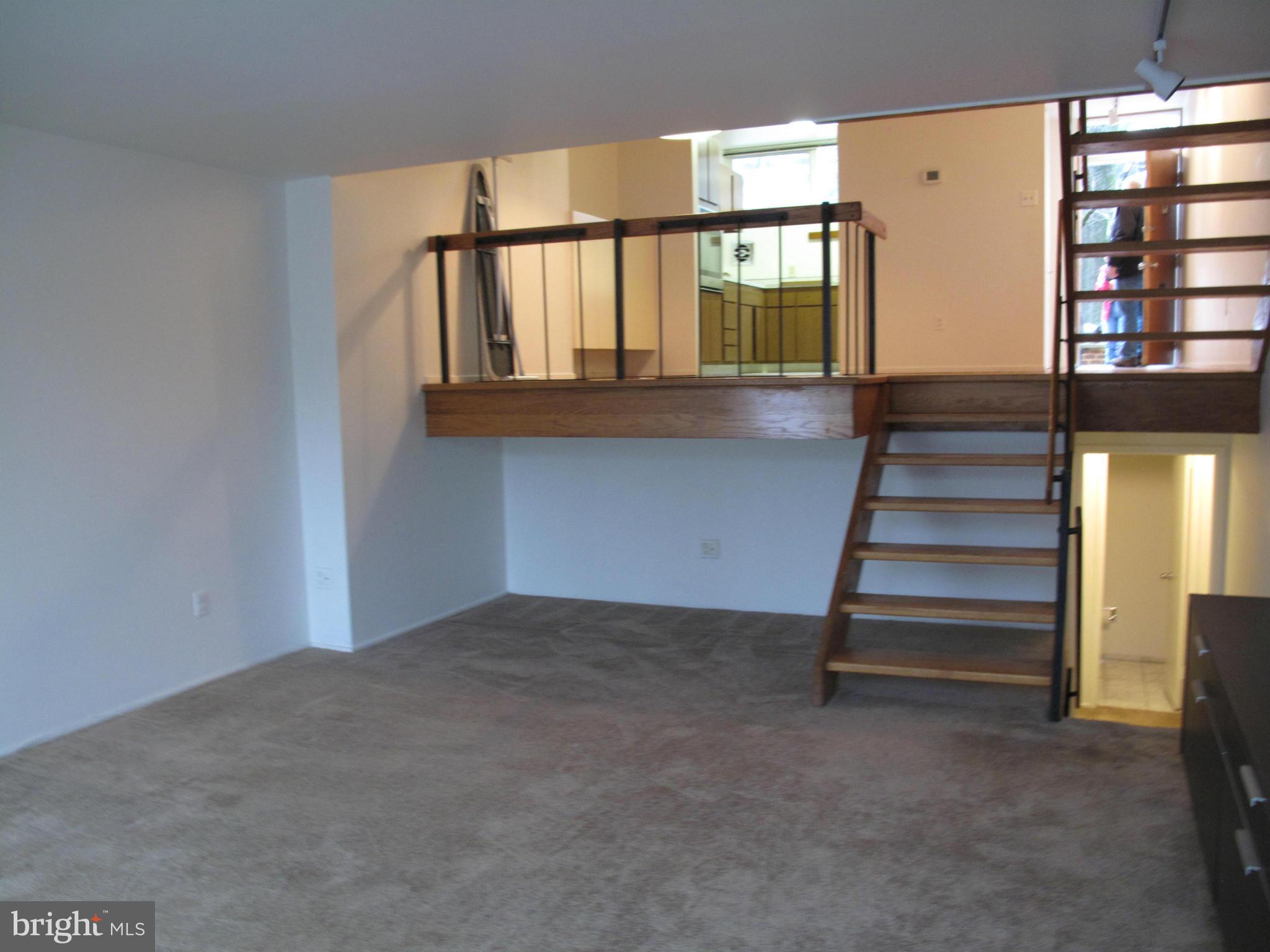 11514 Hickory Cluster Reston, VA 20190 - Photo 5 of 18 Living Room