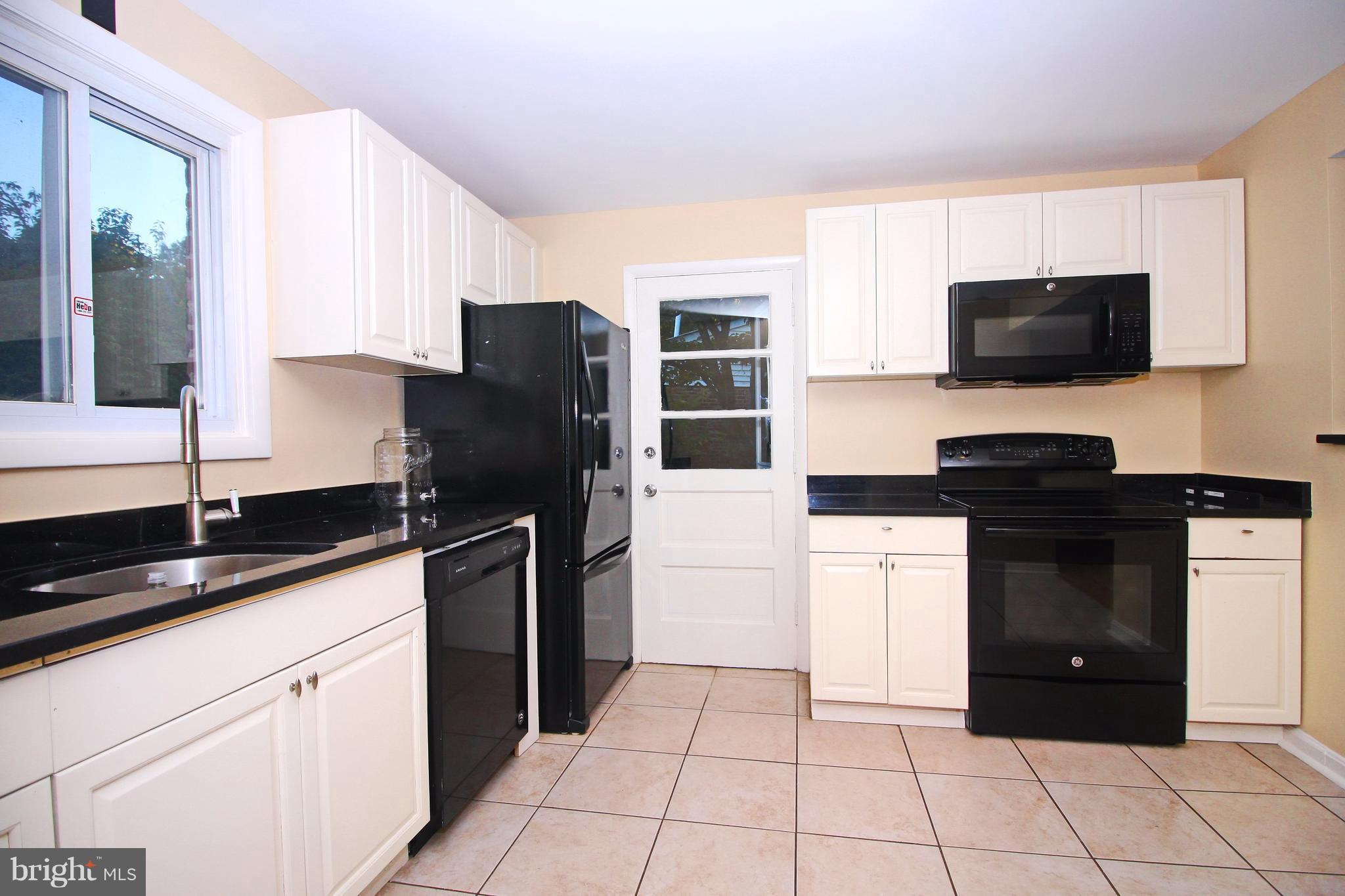 11704 Mentone Road Silver Spring, MD 20906 - Photo 8 of 25 Kitchen