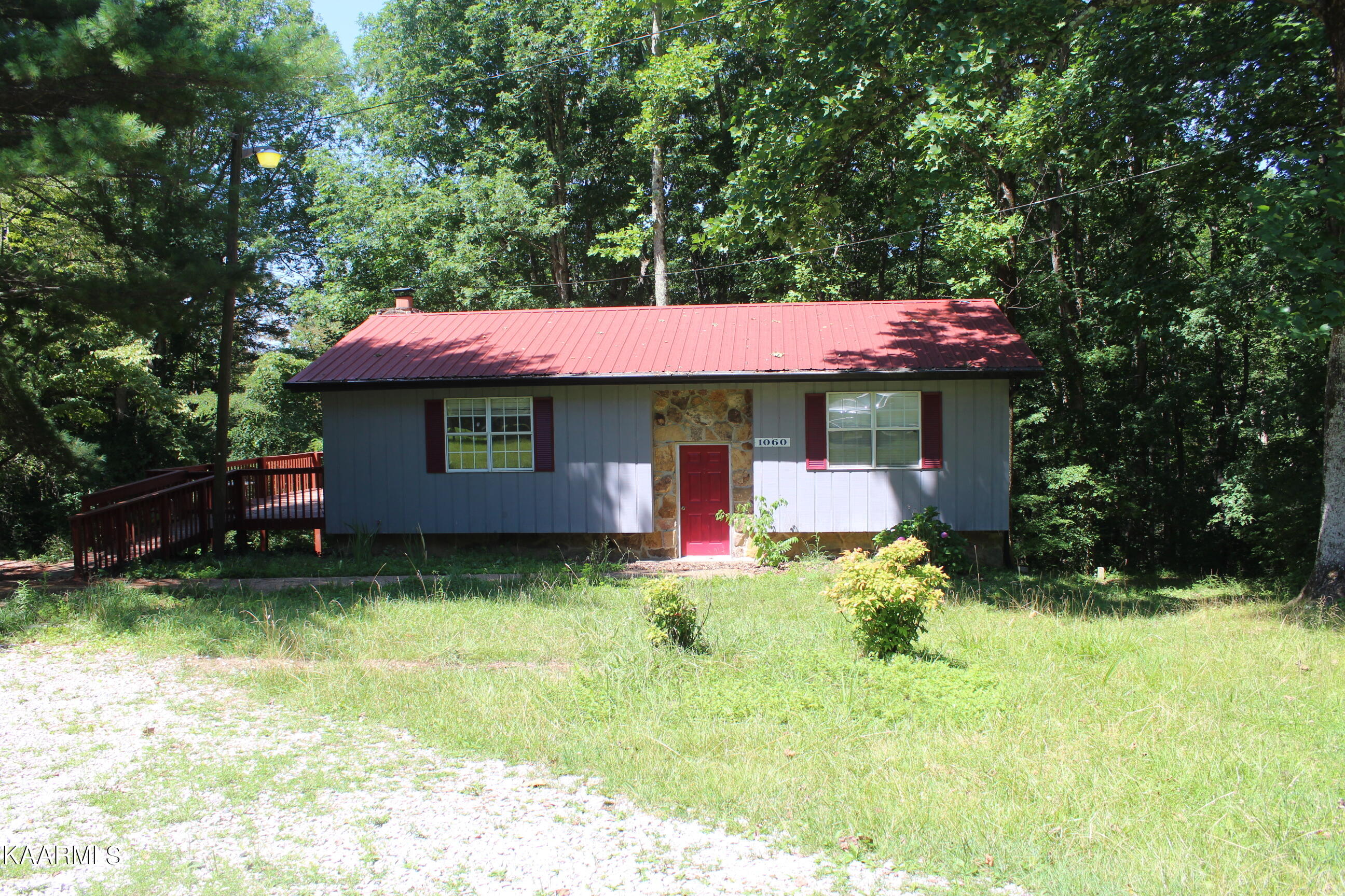 1060 Star Point Road Jamestown, TN 38556 - Photo 1 of 32 001