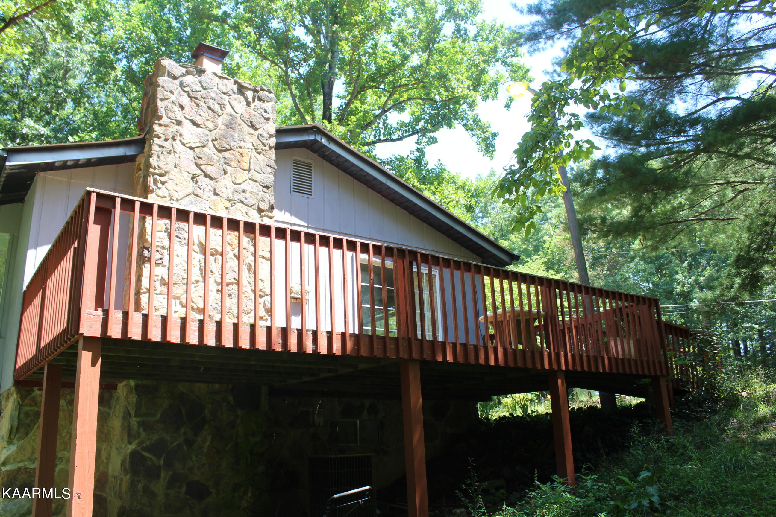 1060 Star Point Road Jamestown, TN 38556 - Photo 7 of 32 007