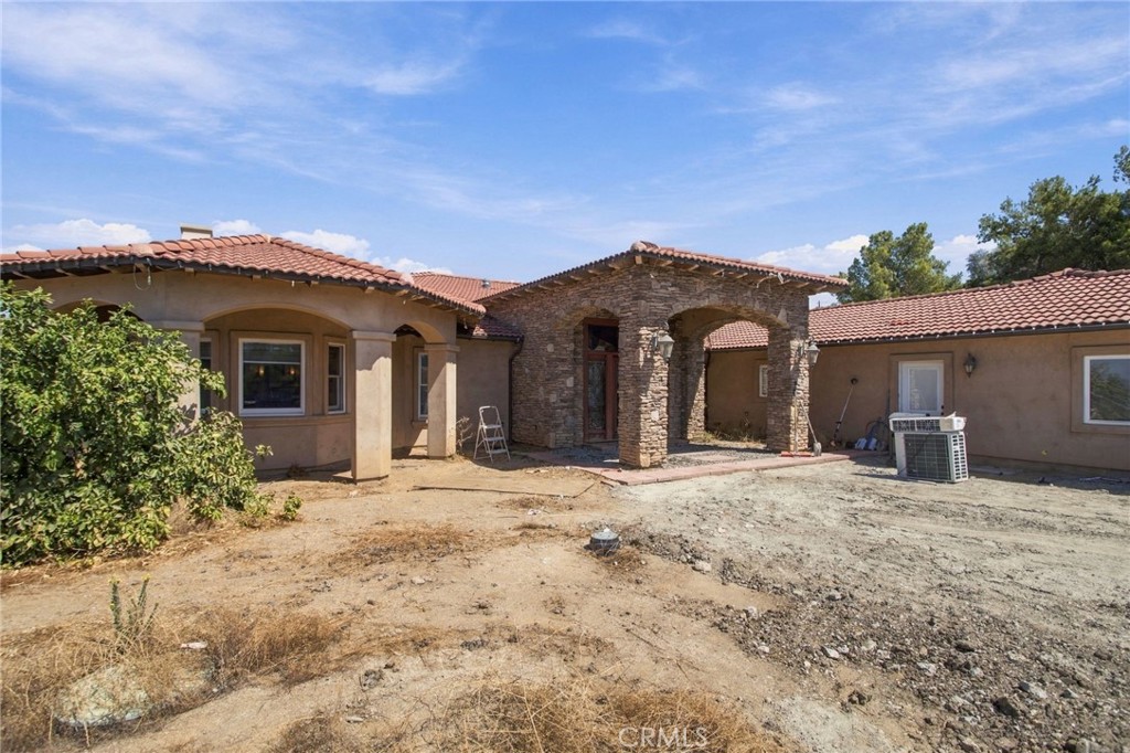 17010 Ridge Canyon Drive Riverside, CA 92506 - Photo 5 of 52 Gallery Image 5