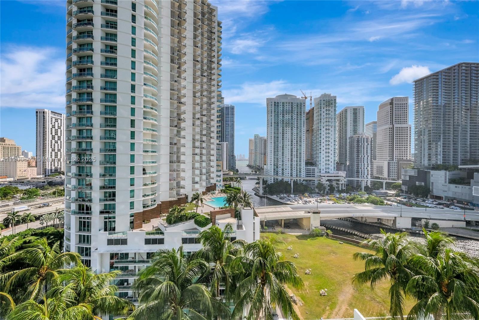 90 Southwest 3rd Street, Unit 1602 Miami, FL 33130 - Photo 33 of 81