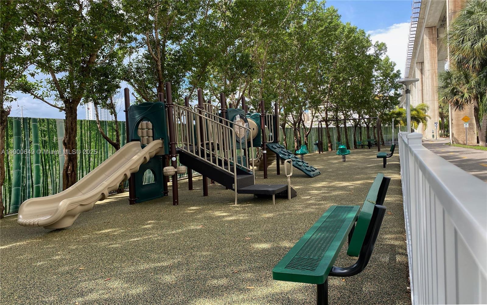 90 Southwest 3rd Street, Unit 1602 Miami, FL 33130 - Photo 51 of 81 a view of a park with slide