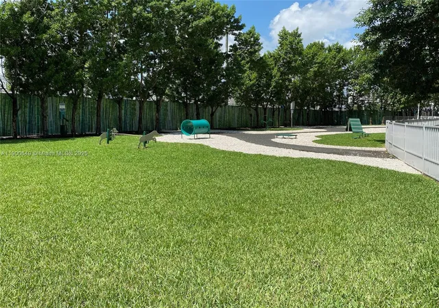 $4,000 | 90 Southwest 3rd Street, Unit 1602, Miami, FL 33130