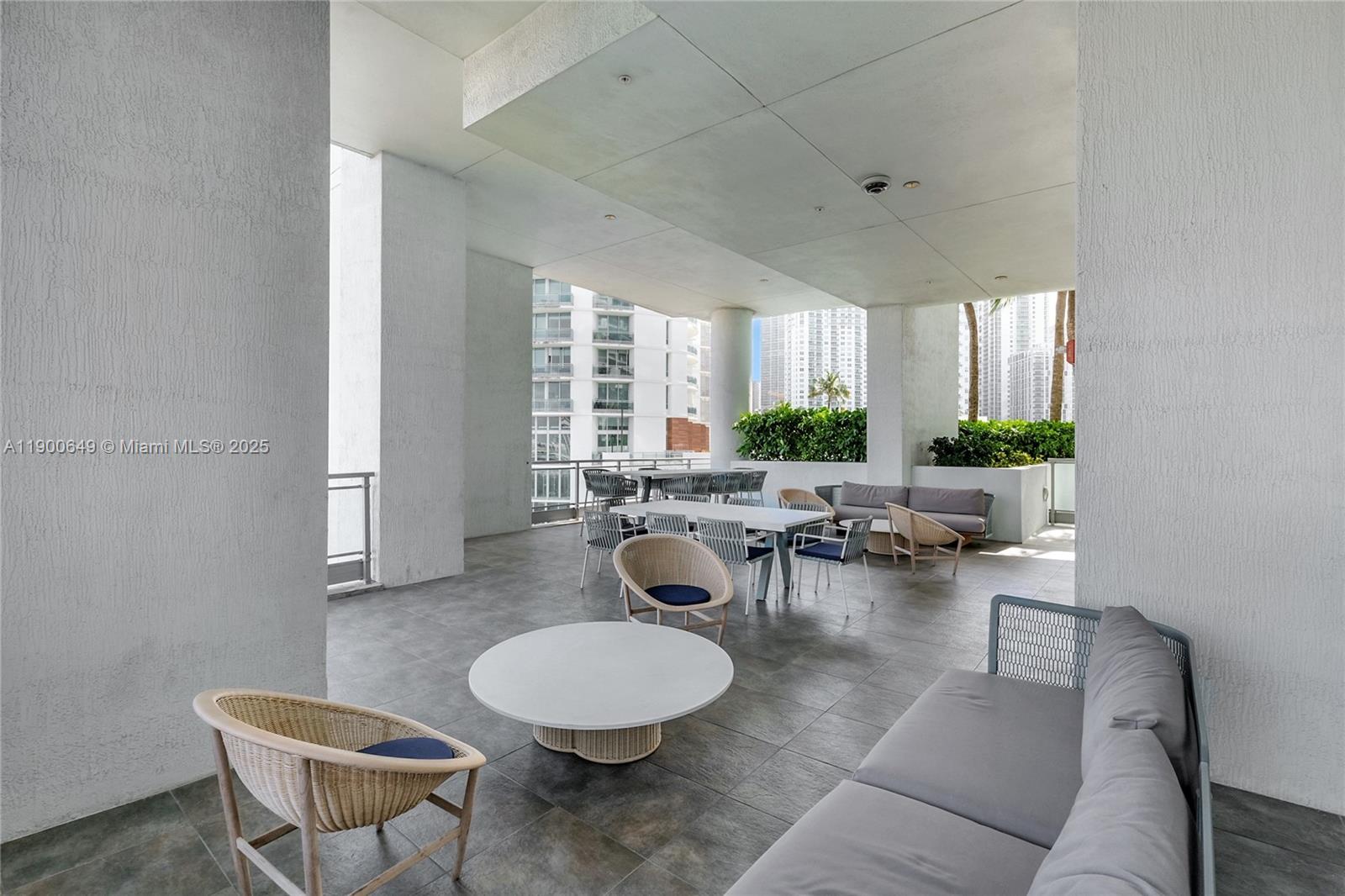 90 Southwest 3rd Street, Unit 1602 Miami, FL 33130 - Photo 68 of 81